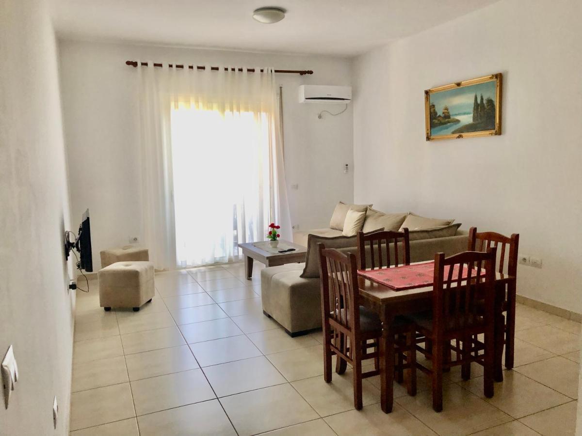 Appartamento Con Vista Mare Vlorë Buitenkant foto